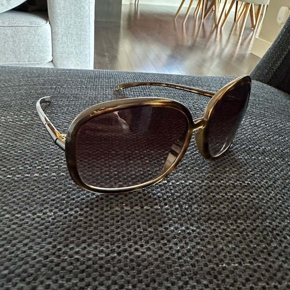 Burberry Sunglasses - Picture 3 of 3